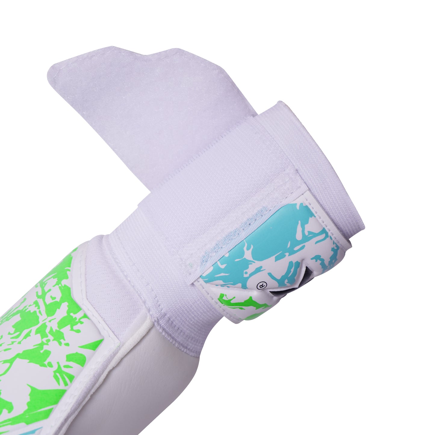 Beta25 White & Green