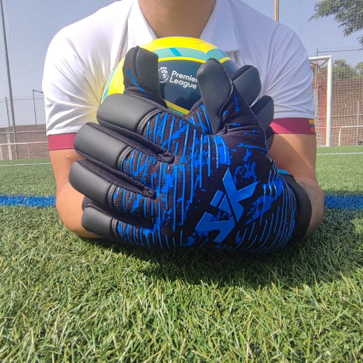 Guantes profesionales de portero modelo RAITON BLUE de gama media-alta.